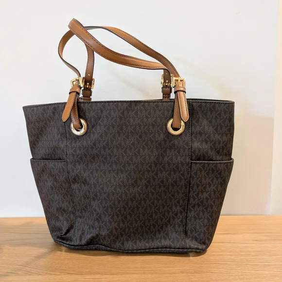 NWT Michael Kors Jet Set Tote - Picture 10 of 12